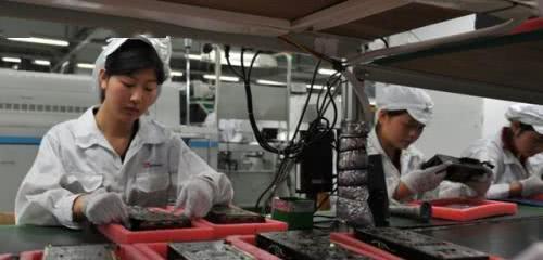 透过现象看本质 为何进厂找工作，人们更青睐中介小时工？